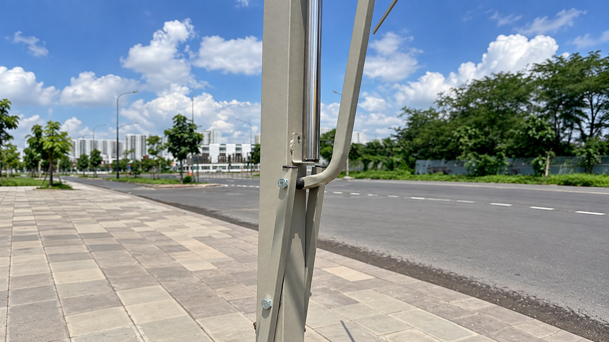 Trợ lực đẩy, thanh điều hướng inox